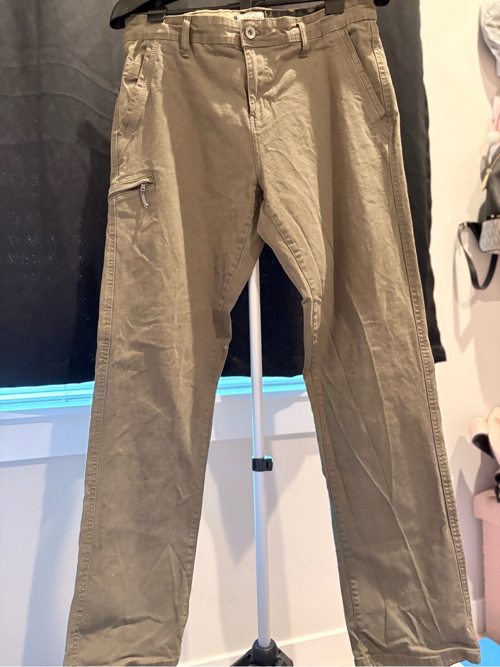 Weatherproof Men's Tan Cargo Pants with Side Zip Pocket